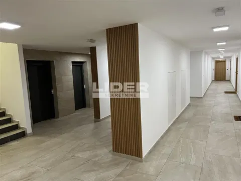 Rent, three bedroom apartment, 67m², Zemun Sve Podlokacije, Beograd - image 9