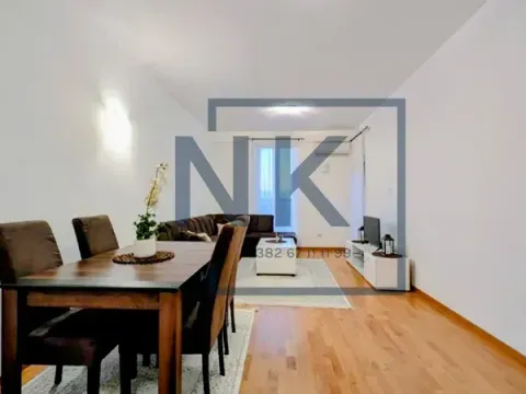 Izdavanje, jednosoban stan, 50m², Stari Aerodrom, Podgorica - image 1