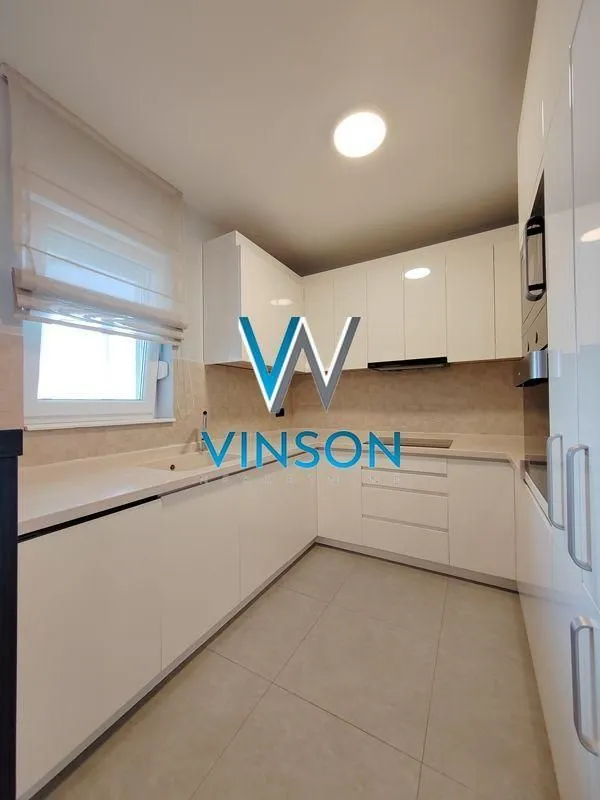 Izdavanje, četvorosoban stan, 114m², Nova Detelinara, Novi Sad Sve Podlokacije