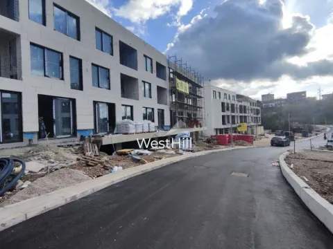 Prodaja, garsonjera, 24m², Tivat, Crna Gora - image 7