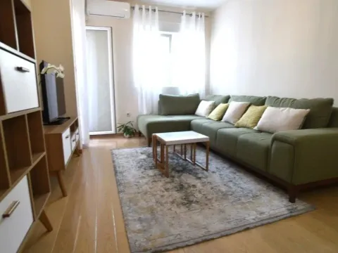 Rent, one bedroom apartment, 46m², City Kvart, Podgorica - image 1