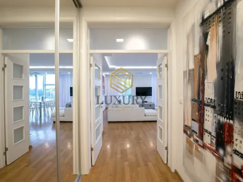Rent, three bedroom apartment, 123m², Momišići, Podgorica - image 6