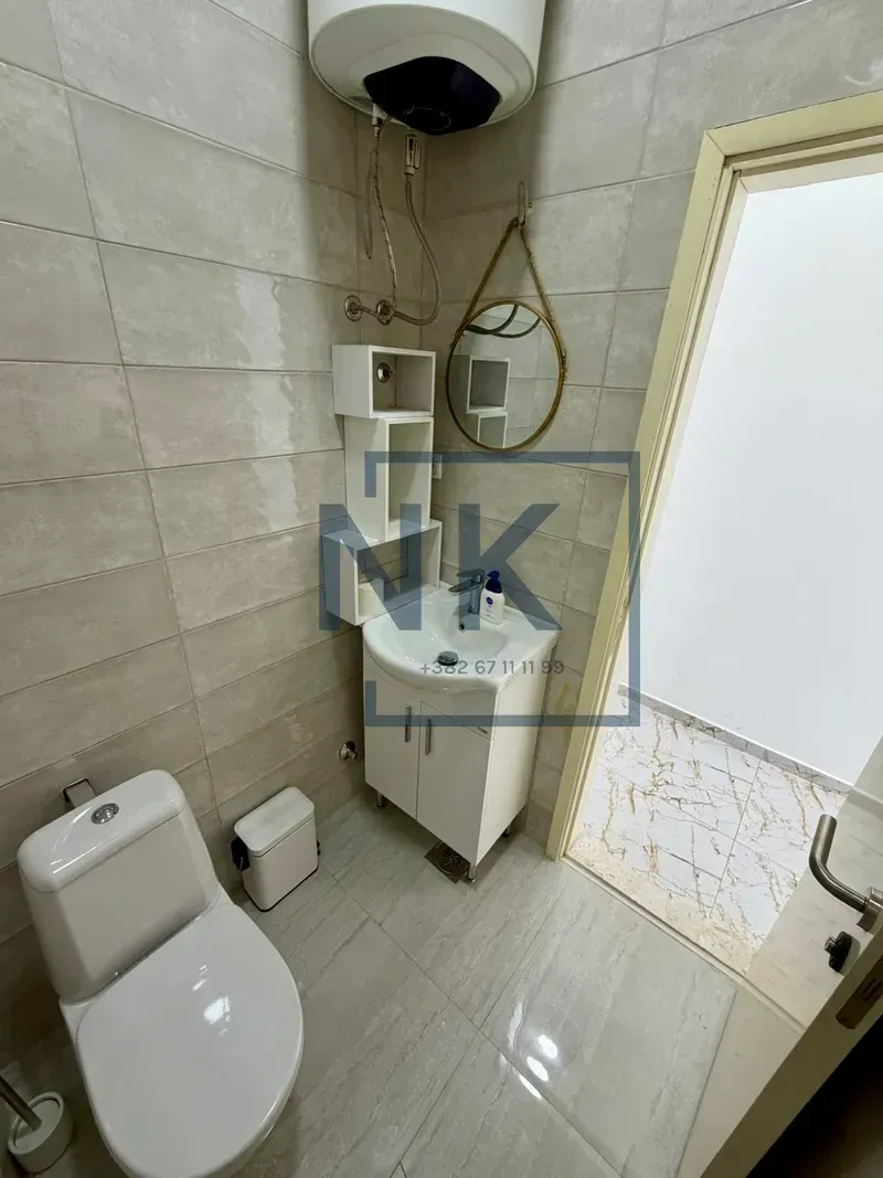 Izdavanje, poslovni prostor, 18m², 1 maj, Podgorica
