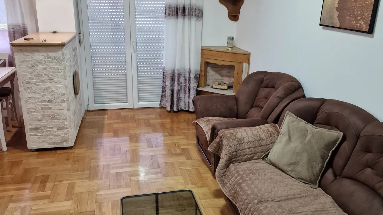 Izdavanje, dvosoban stan, 60m², Zabjelo, Podgorica