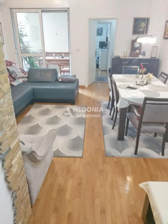 Prodaja, trosoban stan, 85m², Crveni Krst, Beograd
