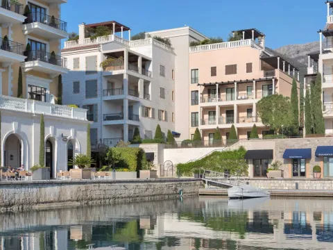 Prodaja, trosoban stan, 204m², Porto Montenegro, Tivat - image 27