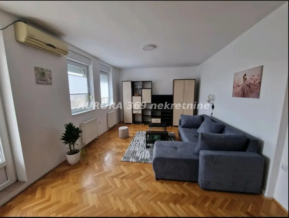 Izdavanje, dvosoban stan, 50m², Novo naselje, Novi Sad