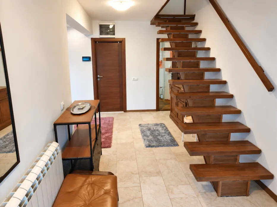 Rent, four bedroom apartment, 115m², Savski Venac, Beograd