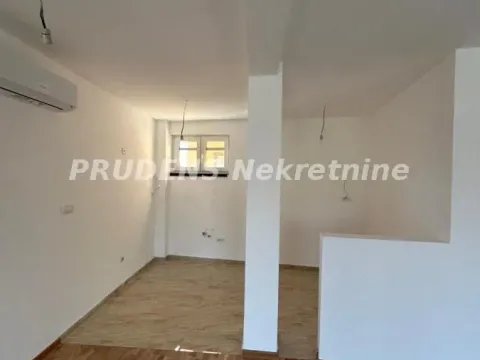 Prodaja, četvorosoban stan, 76m², Gornji Grad Margita, Pančevo - image 4