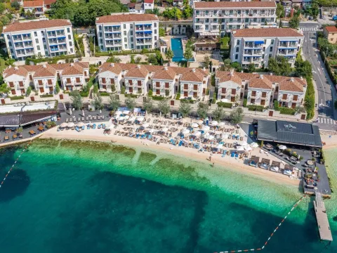 Sale, house, 193m², Dobrota, Kotor