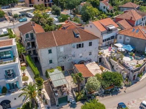 Prodaja, kuća, 400m², Dobrota, Kotor - image 30
