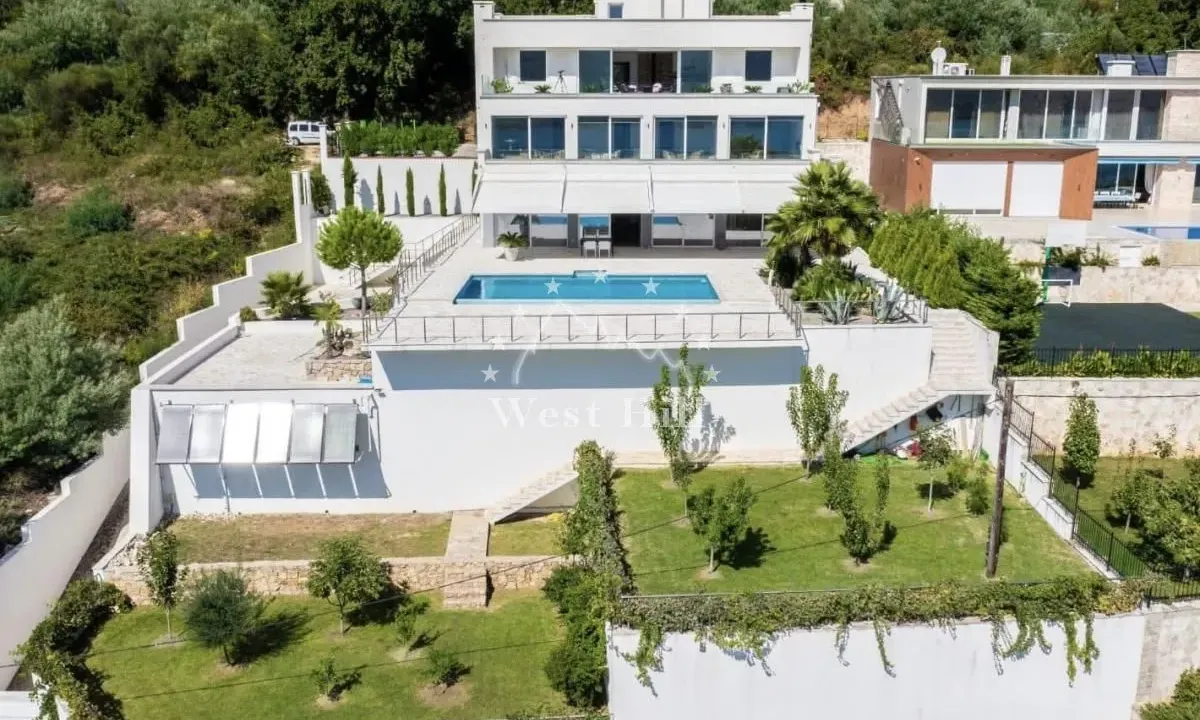 Sale, house, 760m², Đenovići, Herceg Novi