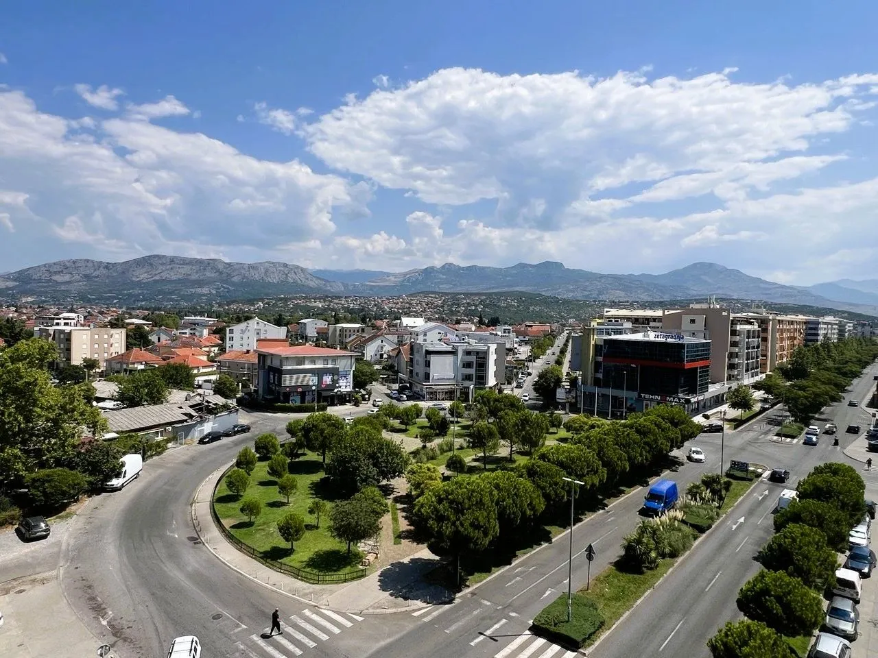 Rent, three bedroom apartment, 130m², Stari Aerodrom, Podgorica