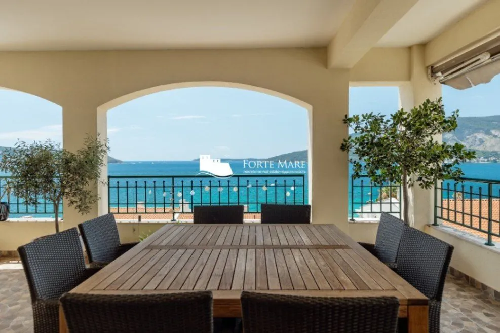 Sale, three bedroom apartment, 190m², Savina, Herceg Novi