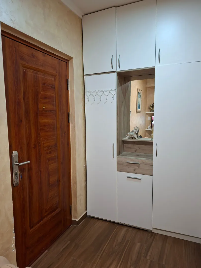 Stan-na-dan, garsonjera, 15m², Centar, Nikšić