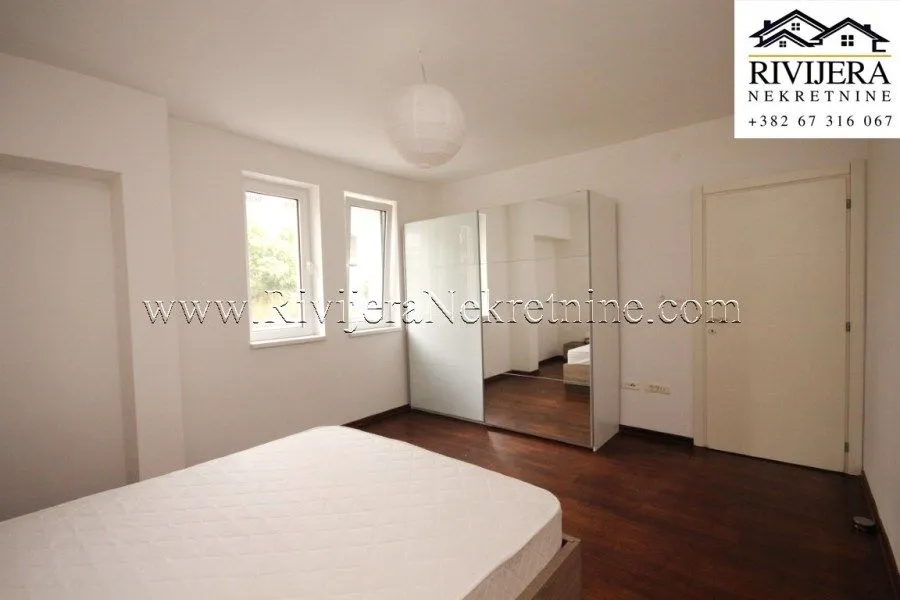 Prodaja, dvosoban stan, 100m², Herceg Novi, Crna Gora