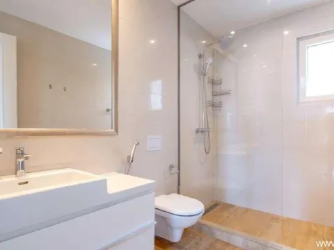 Prodaja, jednosoban stan, 55m², Tivat, Crna Gora - image 3