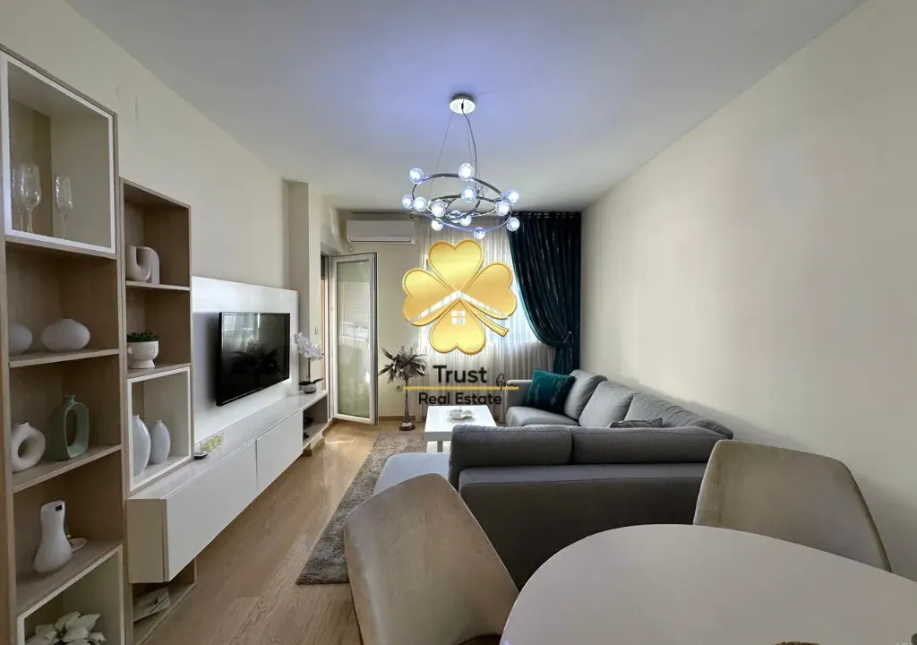 Rent, two bedroom apartment, 70m², City Kvart, Podgorica