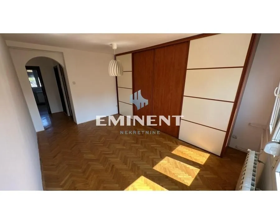 Rent, apartment, 64m², Kalenić Pijaca, Vračar Sve Podlokacije