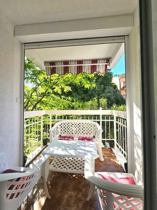 Prodaja, dvosoban stan, 52m², Rozino, Budva