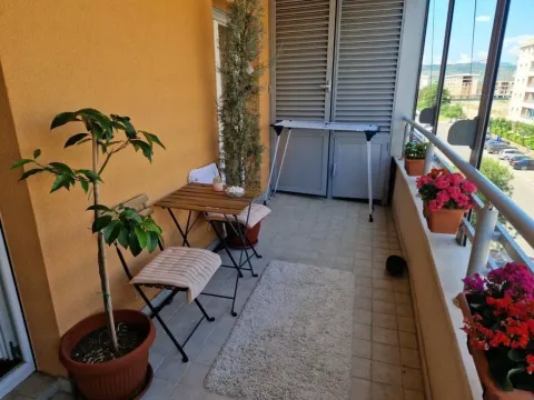 Rent, two bedroom apartment, 75m², City Kvart, Podgorica - image 2