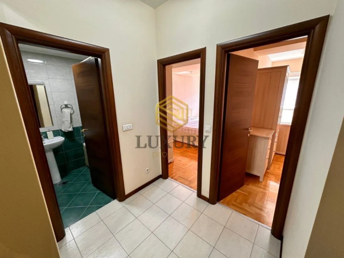 Rent, two bedroom apartment, 92m², City Kvart, Podgorica