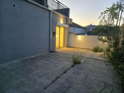 Izdavanje, poslovni prostor, 31m², Pobrežje, Podgorica - image 5