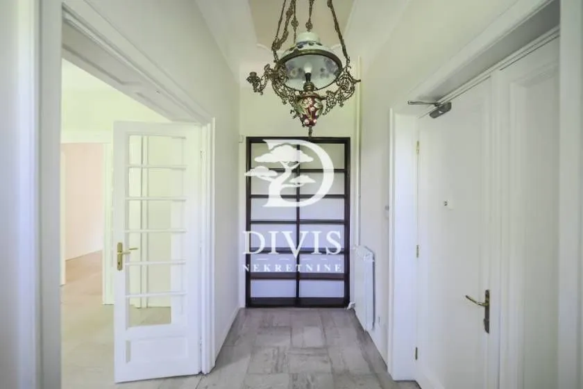 Rent, house, 340m², Dedinje Sve Podlokacije, Beograd