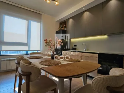 Izdavanje, trosoban stan, 81m², Savski Venac, Beograd - image 4