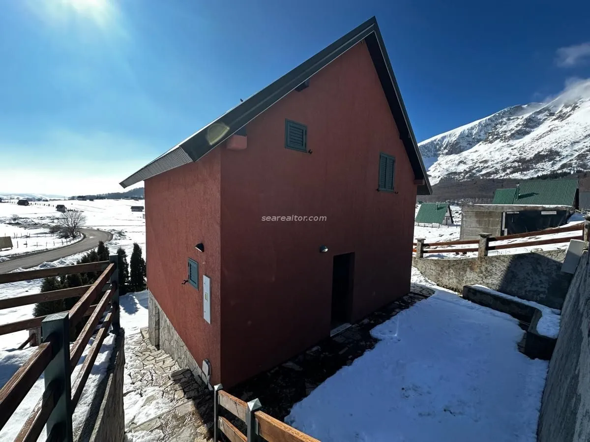 Prodaja, kuća, 180m², Žabljak, Crna Gora