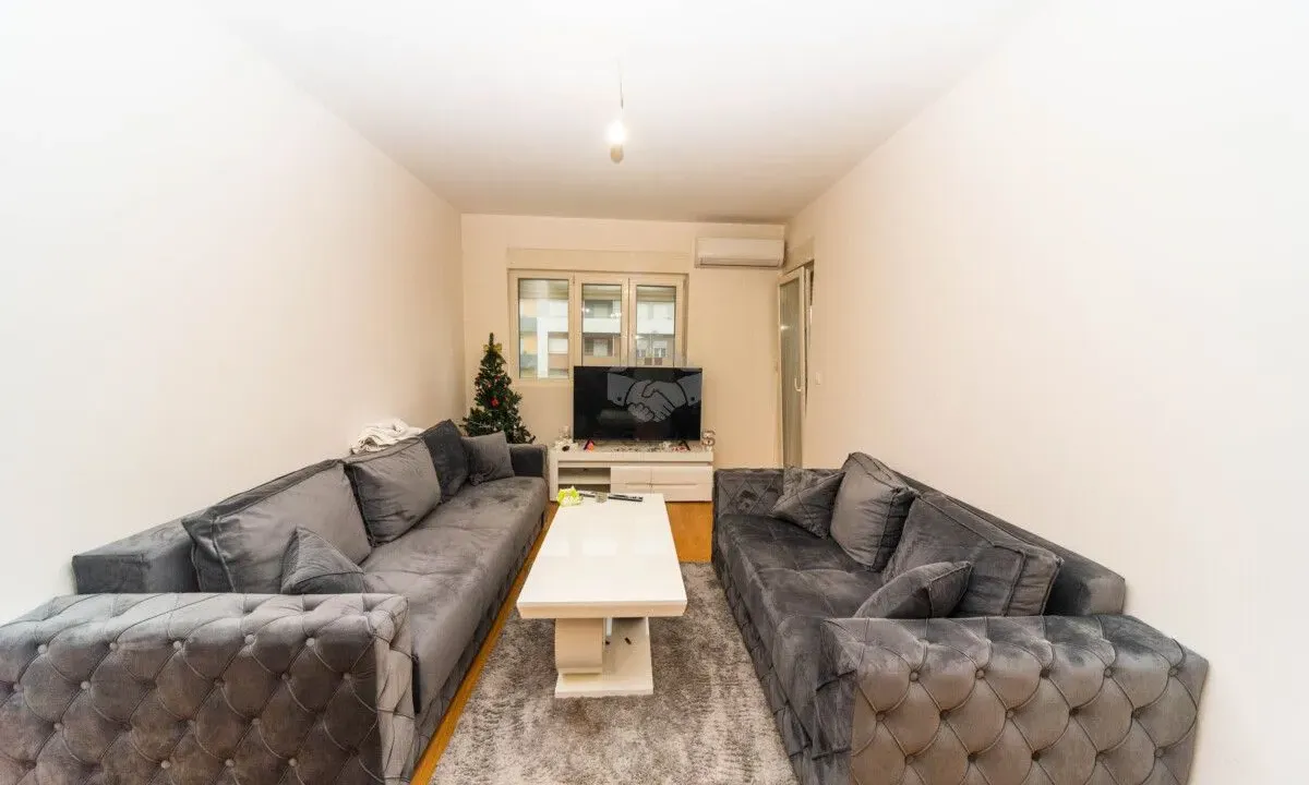 Prodaja, jednosoban stan, 49m², Central Point, Podgorica