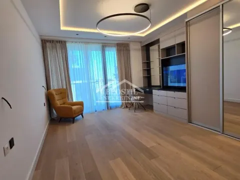 Rent, four bedroom apartment, 175m², Stari Grad, Beograd - image 9