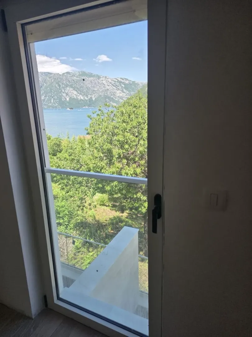 Sale, two bedroom apartment, 85m², Stoliv, Kotor