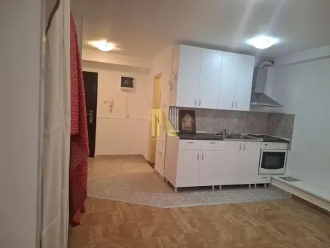 Prodaja, garsonjera, 28m², Socijalno, Novi Sad Sve Podlokacije - image 6