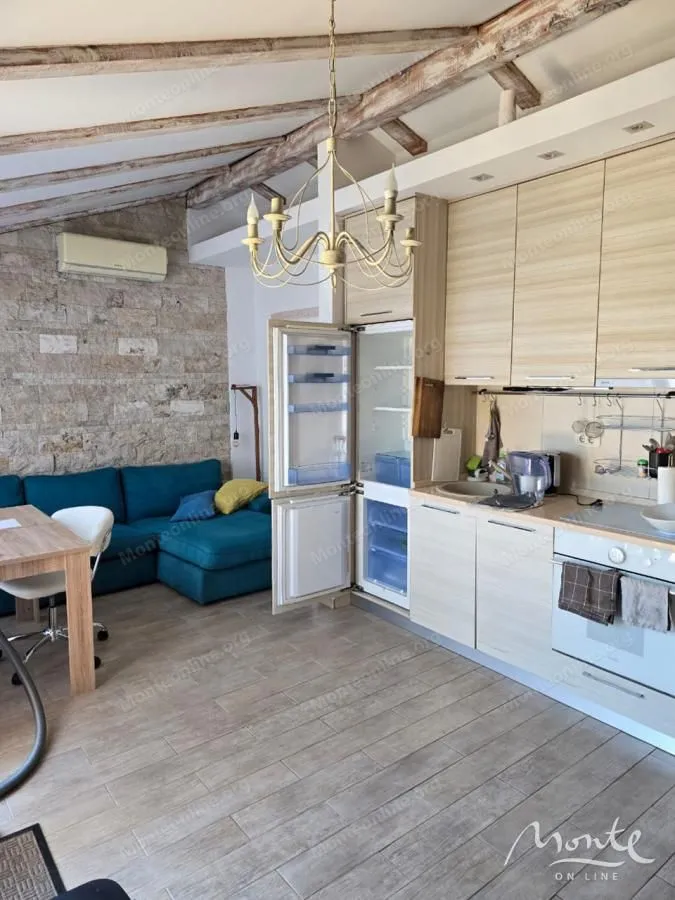 Prodaja, dvosoban stan, 105m², Budva, Crna Gora