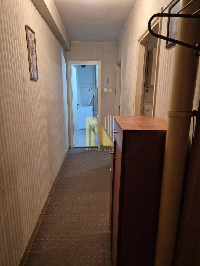 Prodaja, jednosoban stan, 30m², Detelinara, Novi Sad Sve Podlokacije