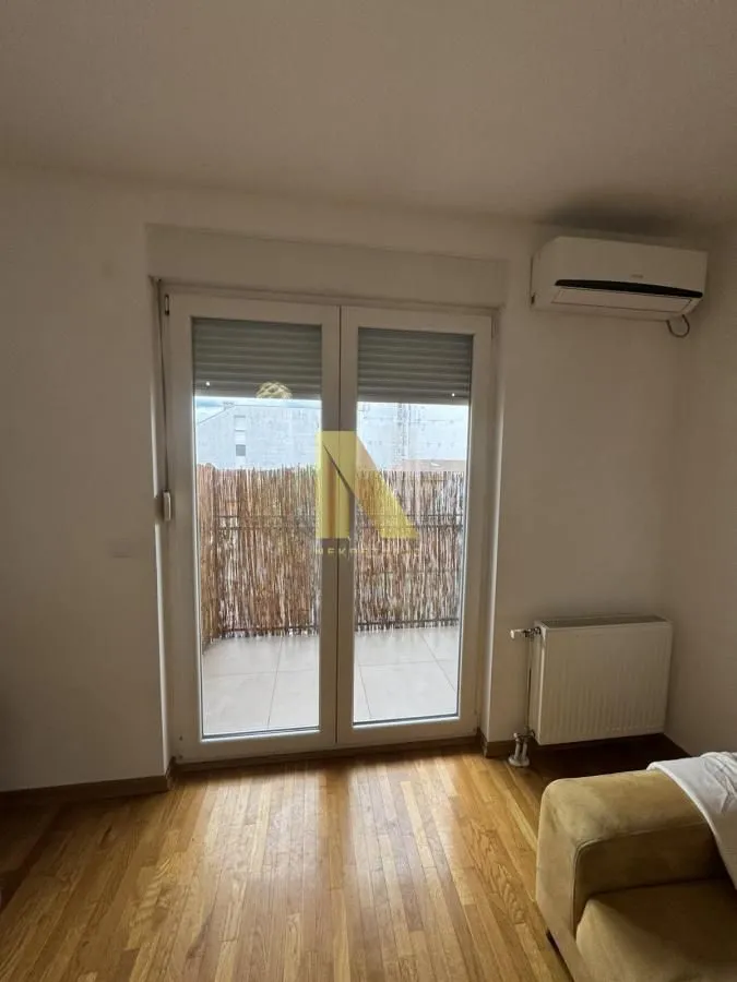 Izdavanje, dvosoban stan, 41m², Podbara, Novi Sad Sve Podlokacije
