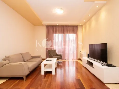 Izdavanje, dvosoban stan, 74m², Centar, Podgorica - image 2