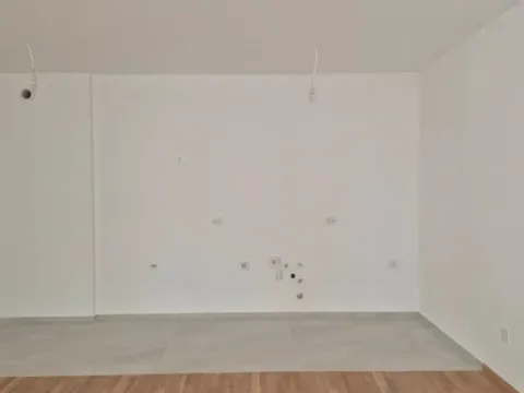 Prodaja, stan, 74m², Stari Aerodrom, Podgorica - image 4