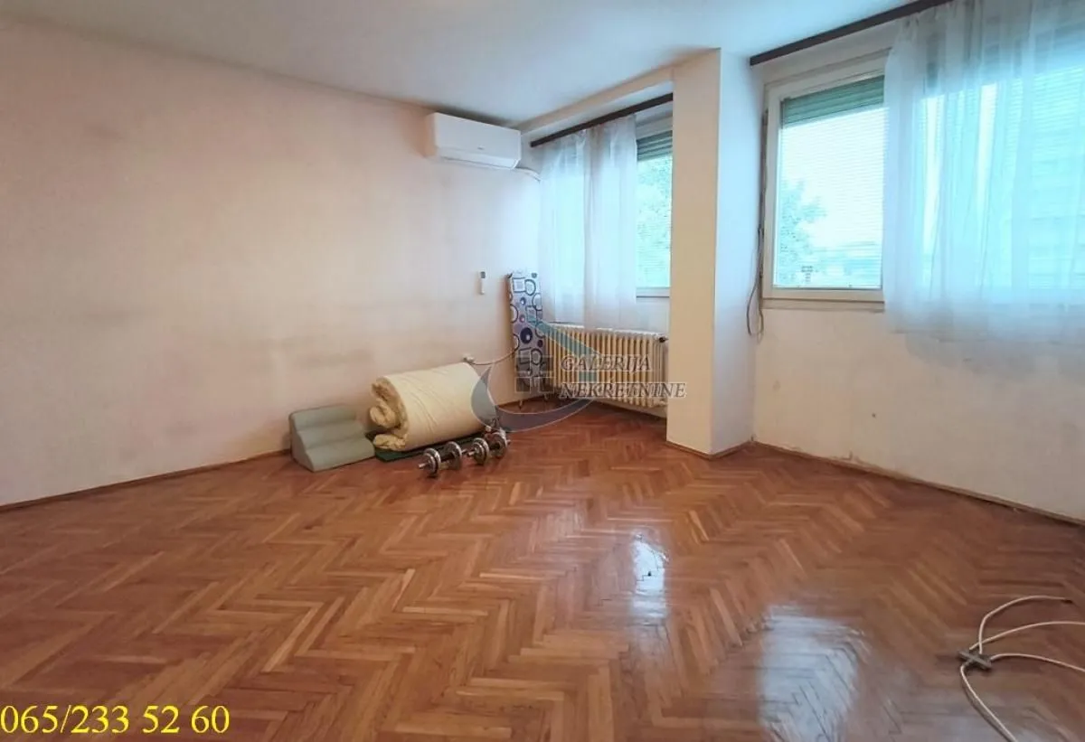Prodaja, jednosoban stan, 34m², Šumice, Beograd