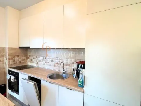 Prodaja, stan, 46m², Stari Aerodrom, Podgorica - image 4