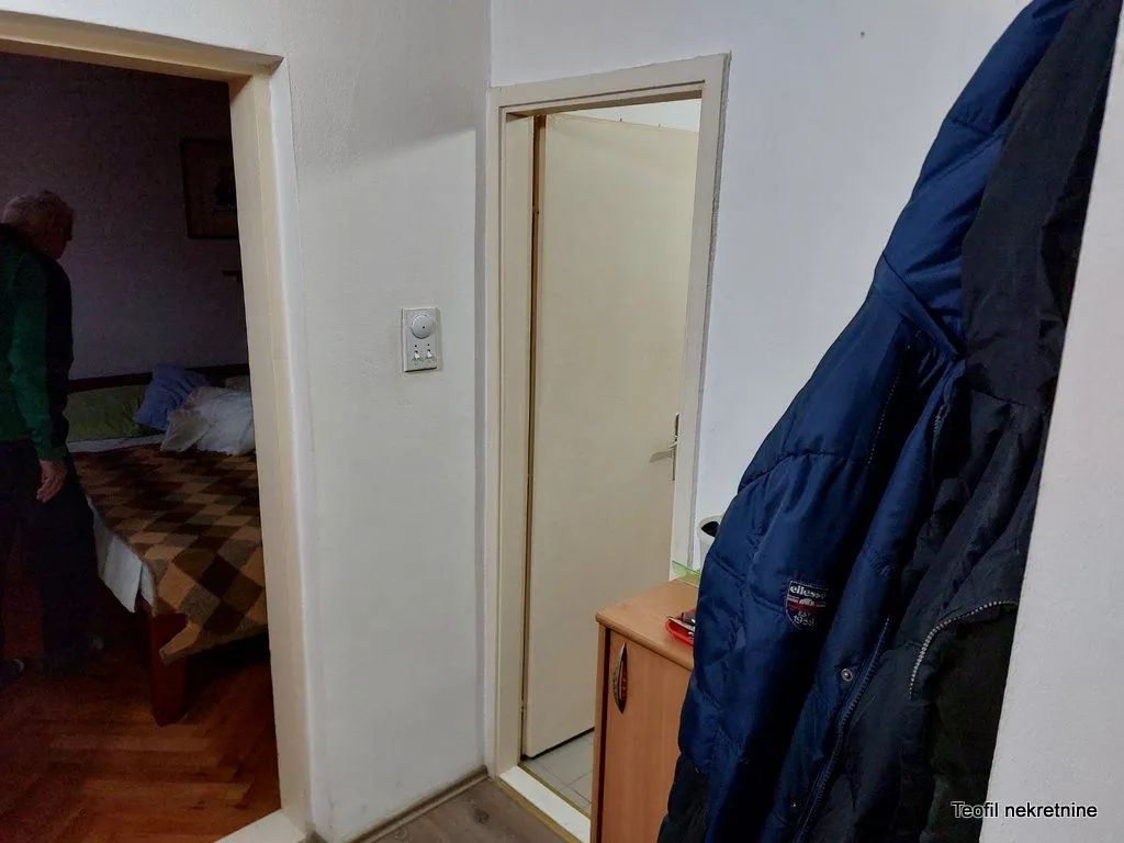Prodaja, jednosoban stan, 32m², Zemun Save Kovačevića, Zemun Sve Podlokacije