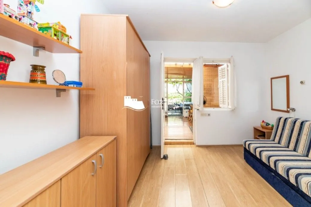 Prodaja, petosoban stan, 119m², Igalo, Herceg Novi