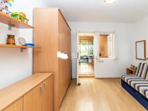 Prodaja, petosoban stan, 119m², Igalo, Herceg Novi - image 8