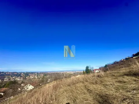 Pogled na okolinu i prirodu sa placa. - image 3