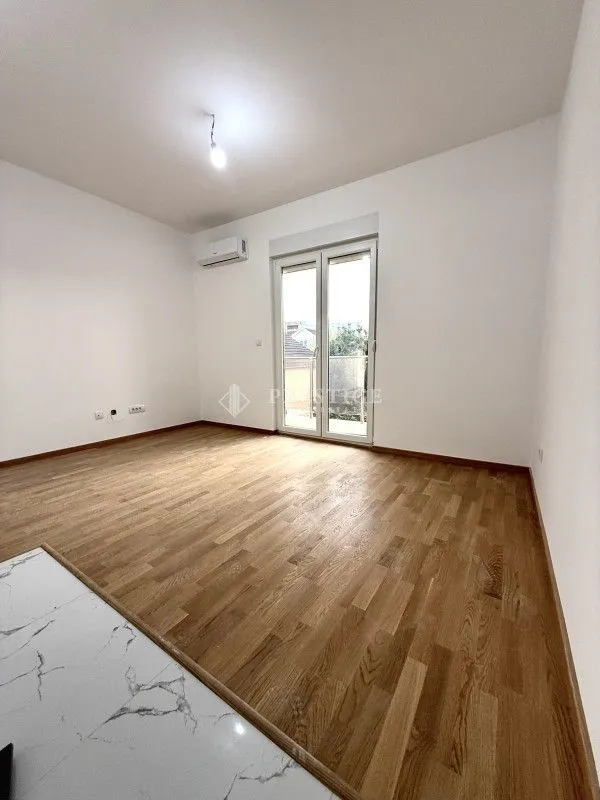 Izdavanje, garsonjera, 29m², Zabjelo, Podgorica