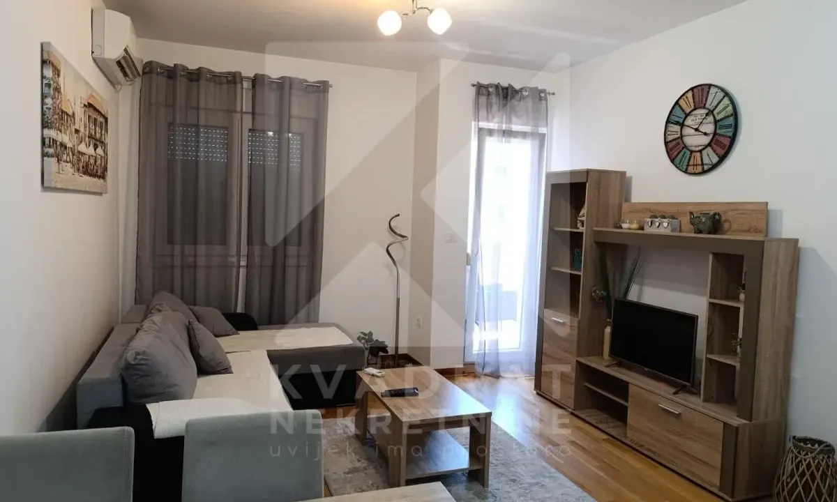 Rent, one bedroom apartment, 43m², City Kej, Podgorica