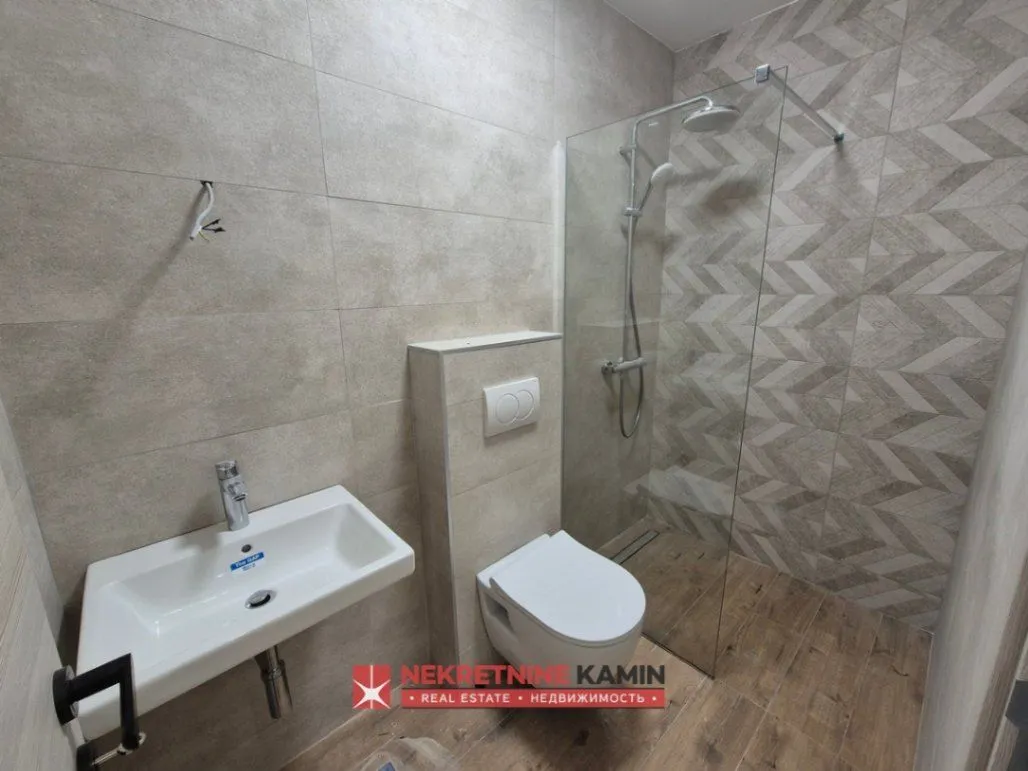 Prodaja, stan, 79m², Adok, Budva
