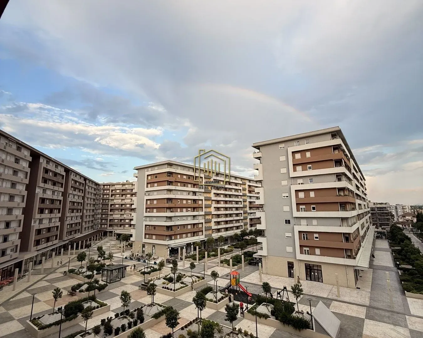 Izdavanje, jednosoban stan, 49m², Central Point, Podgorica