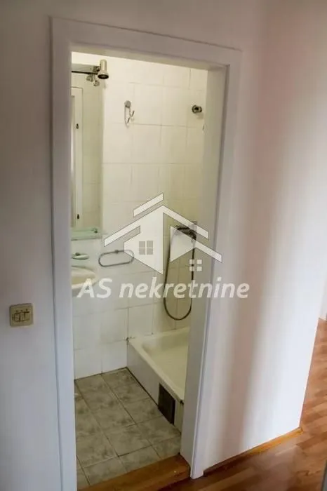 Rent, three bedroom apartment, 81m², Voždovačka Crkva, Voždovac Sve Podlokacije